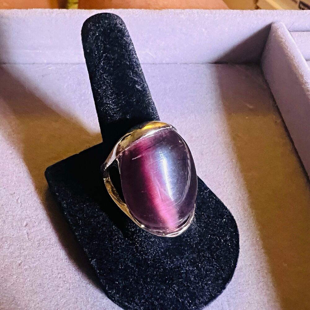 Vintage Silver Tone Cocktail Ring Bezel Set Purple Oval Cabochon Stone Size 6